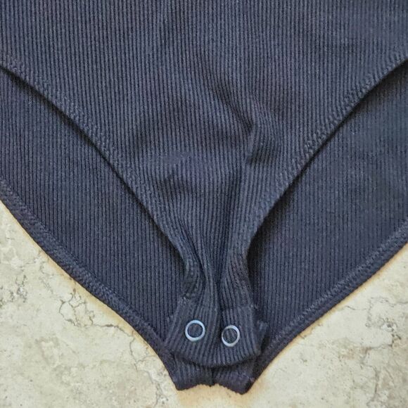 Express Bodysuit Women XS Black Body Contour Sleeveless Ribbed Front Zip Classic - Picture 5 of 14